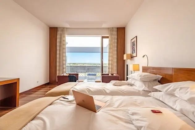 Superior Tek Büyük veya İki Ayrı Yataklı Oda