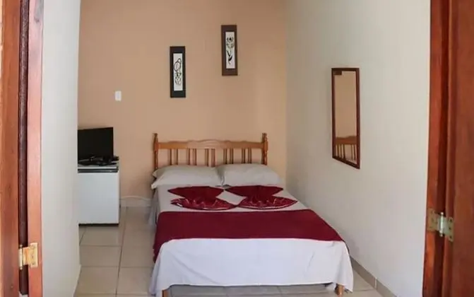 Standard Tek Büyük Yataklı Oda