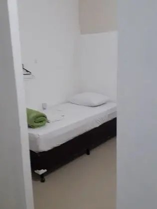Ortak Ranzalı Oda, 3 Tek Kişilik Yatak