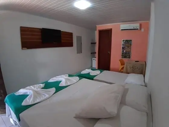 Üç Kişilik Oda