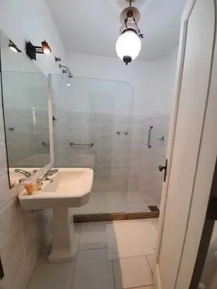 Superior Tek Büyük veya İki Ayrı Yataklı Oda