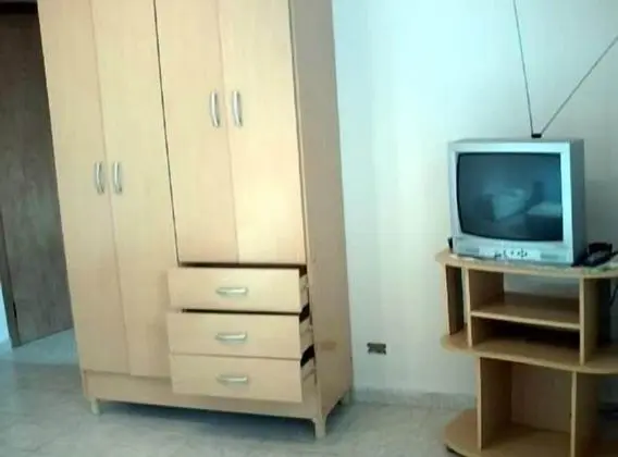Standard Tek Büyük Yataklı Oda (com ventilador )