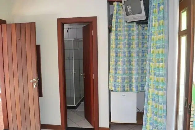 Üç Kişilik Oda