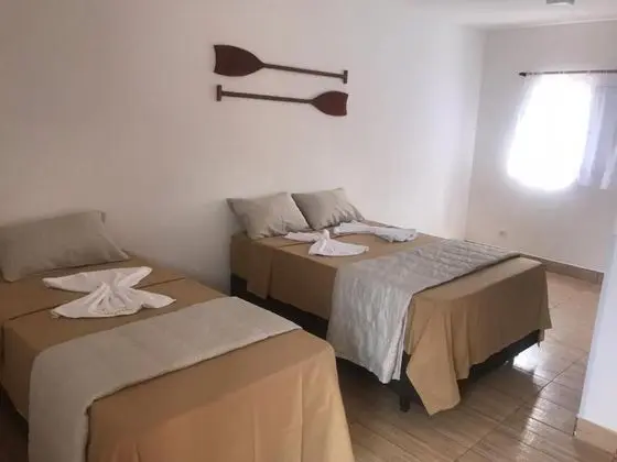 Üç Kişilik Oda, Sigara İçilmez