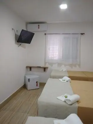 Üç Kişilik Oda, Sigara İçilmez