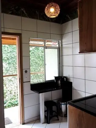 Flat Luxo 2 Quartos - (Estacionamento gratuito)
