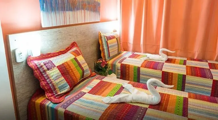 Traditional Tek Büyük Yataklı Oda