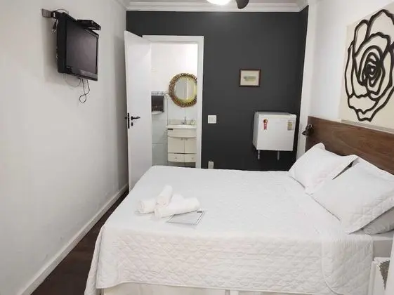 Traditional Tek Büyük Yataklı Oda