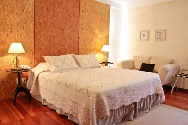 Premium Tek Büyük Yataklı Oda