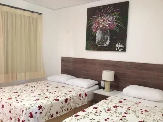 Üç Kişilik Oda