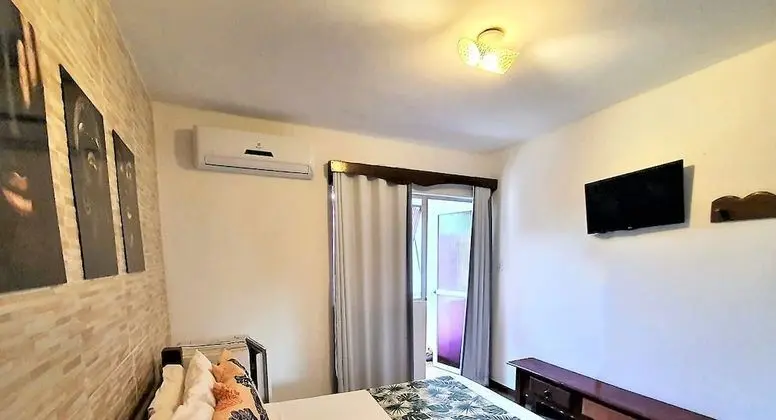 Exclusive Tek Büyük Yataklı Oda