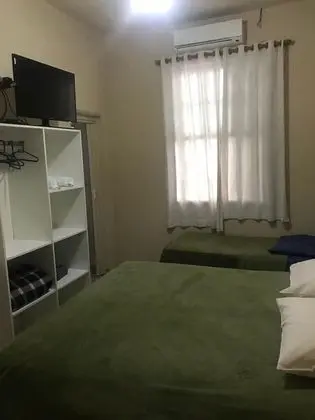 Üç Kişilik Oda, Birden Çok Yatak