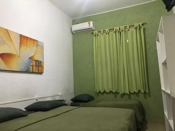 Üç Kişilik Oda, Birden Çok Yatak
