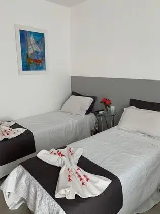 Premium Üç Kişilik Oda, Birden Çok Yatak, Havuz Manzaralı