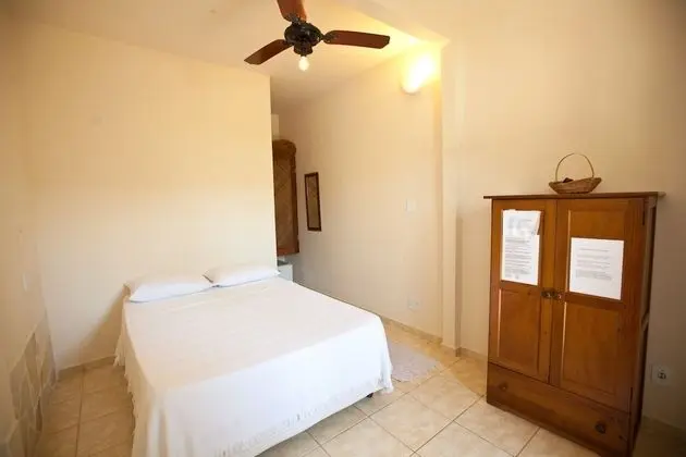 Suite Duplo Piso Superior janela para os fundos