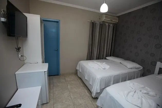 Üç Kişilik Oda