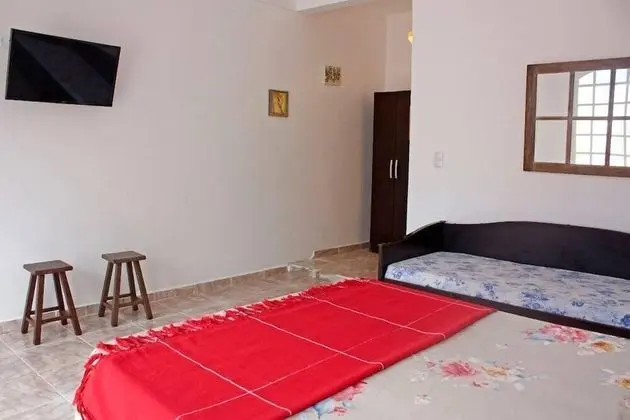 Üç Kişilik Oda