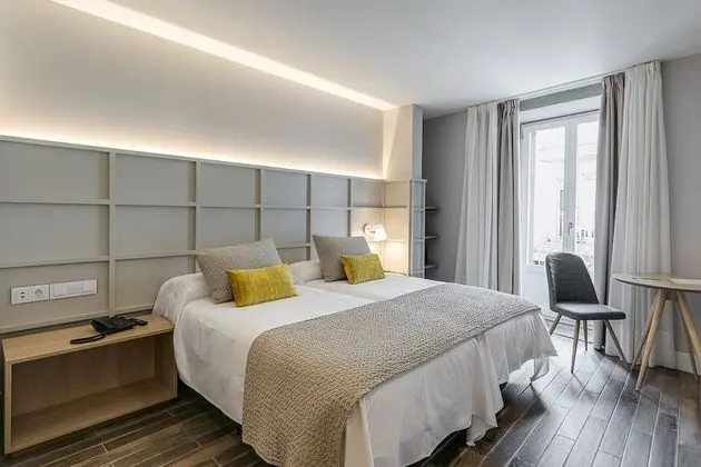 Tek Büyük veya İki Ayrı Yataklı Oda