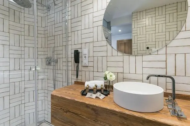 Tek Büyük veya İki Ayrı Yataklı Oda