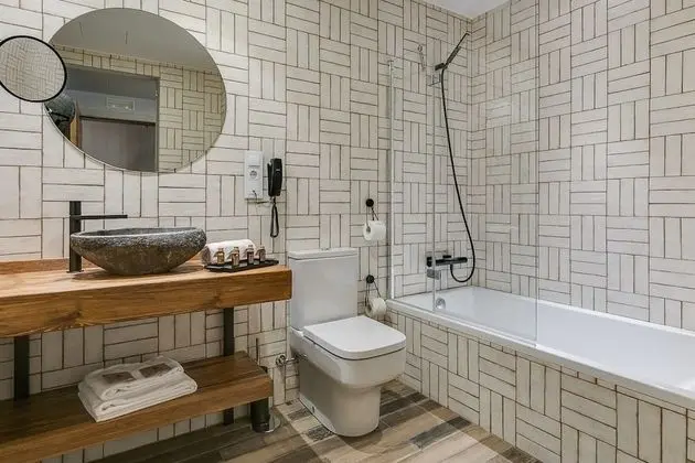 Tek Büyük veya İki Ayrı Yataklı Oda