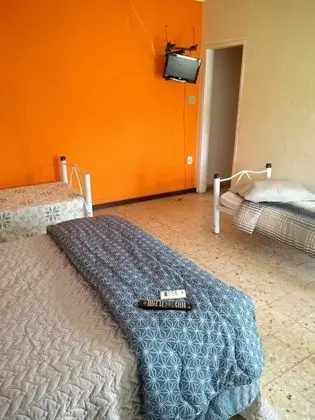 Üç Kişilik Oda, 3 Tek Kişilik Yatak