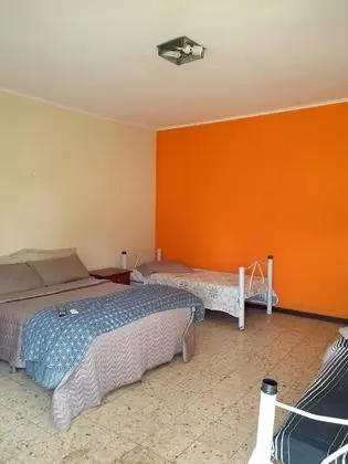 Üç Kişilik Oda, Birden Çok Yatak