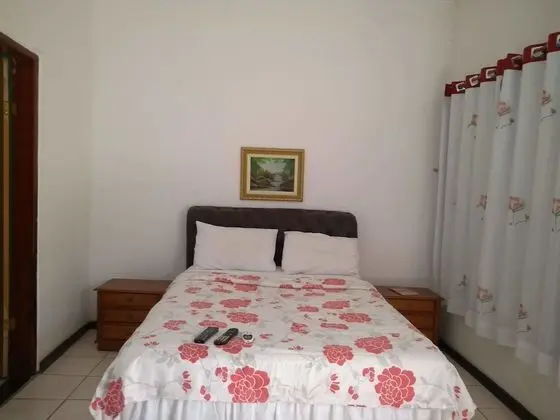 Üç Kişilik Oda, Birden Çok Yatak