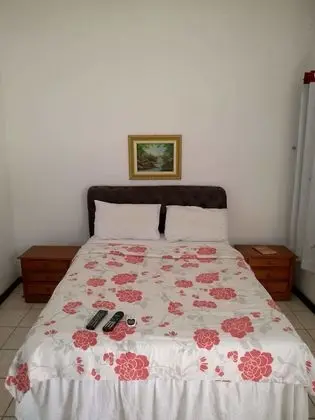 Üç Kişilik Oda, Birden Çok Yatak