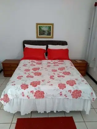 Üç Kişilik Oda, Birden Çok Yatak