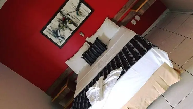 Luxury Tek Büyük veya İki Ayrı Yataklı Oda