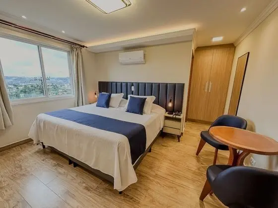 Luxury Tek Büyük Yataklı Oda