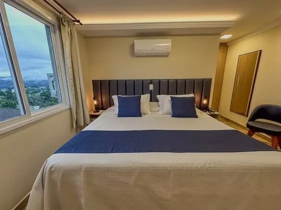 Luxury Tek Büyük Yataklı Oda