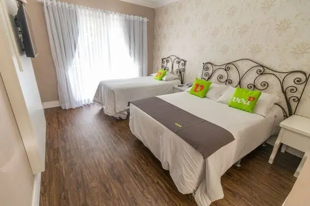 Premier Üç Kişilik Oda (Flores)