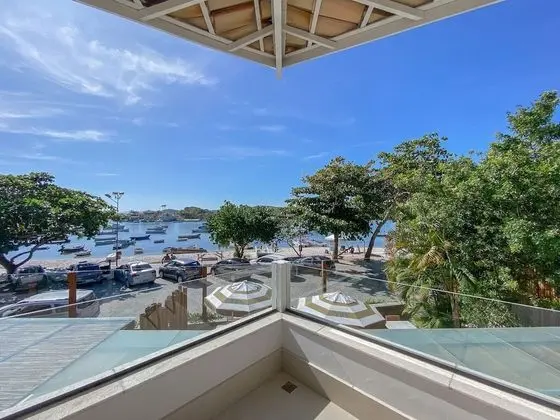 Suite Master, Lake View