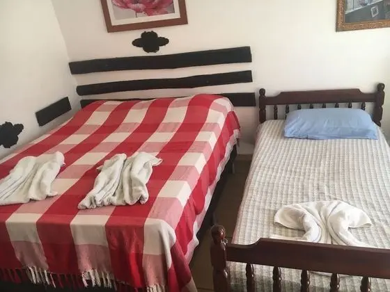 Üç Kişilik Oda, Birden Çok Yatak