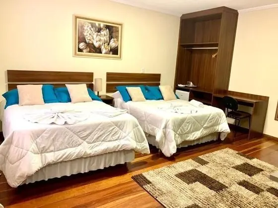 Standard Dört Kişilik Oda