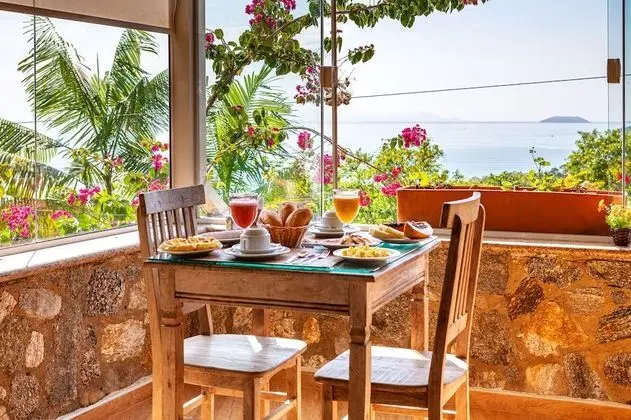 Superior Üç Kişilik Oda, Okyanus Manzaralı