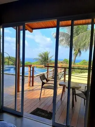 LUXO COM VISTA PARA O MAR