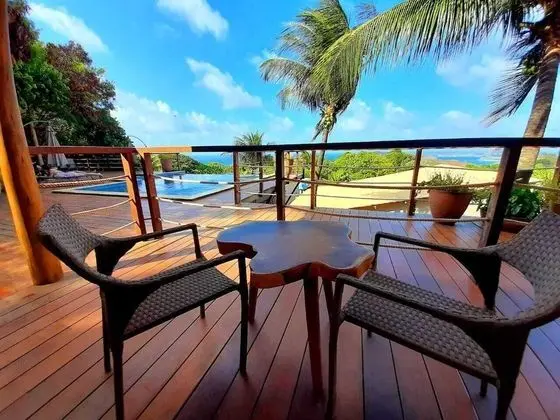 LUXO COM VISTA PARA O MAR