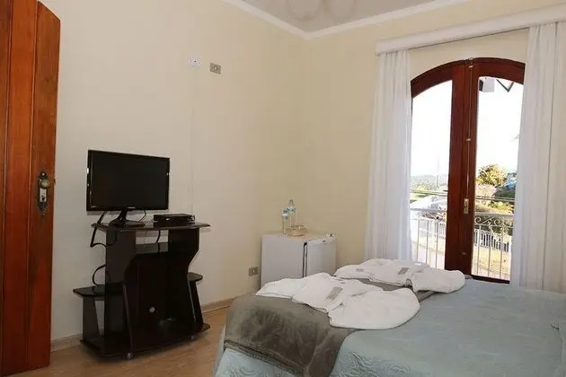 Tek Büyük Yataklı Oda