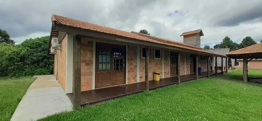 Traditional Tek Büyük Yataklı Oda