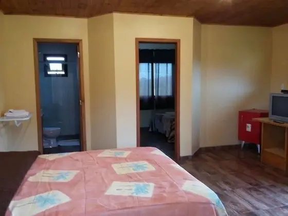 Traditional Tek Büyük Yataklı Oda