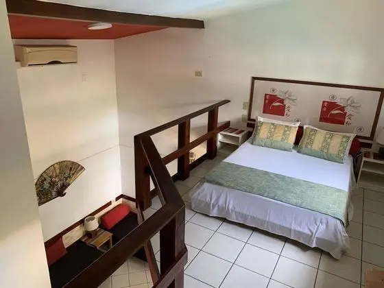Dört Kişilik Oda, Havuz Manzaralı (Duplex)