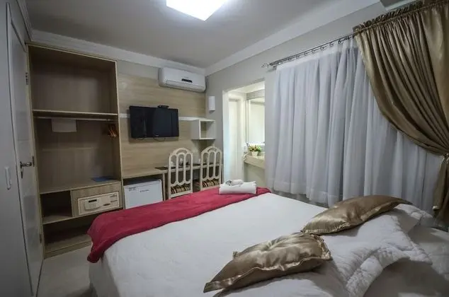 Basic Tek Büyük Yataklı Oda