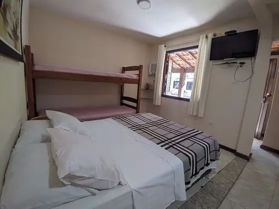 Traditional Üç Kişilik Oda, Havuz Manzaralı