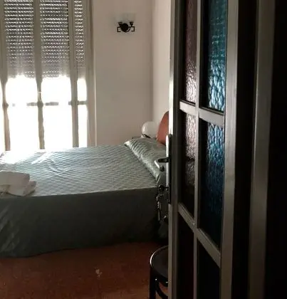 Deluxe Tek Büyük Yataklı Oda, Banyolu/Duşlu