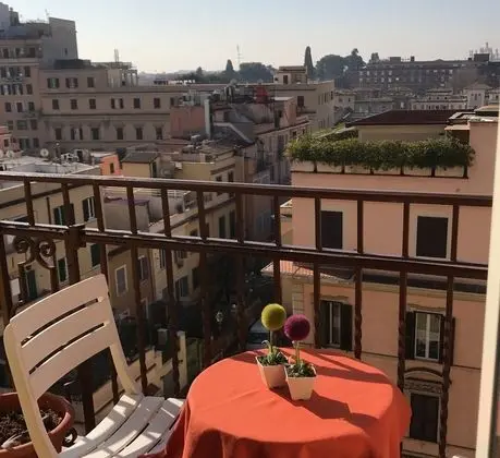 Deluxe Tek Büyük Yataklı Oda, Banyolu/Duşlu