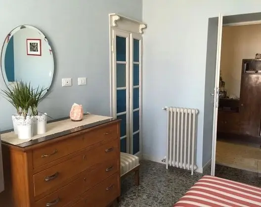 Tek Büyük veya İki Ayrı Yataklı Oda, Banyolu/Duşlu