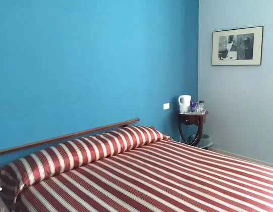 Tek Büyük veya İki Ayrı Yataklı Oda, Banyolu/Duşlu