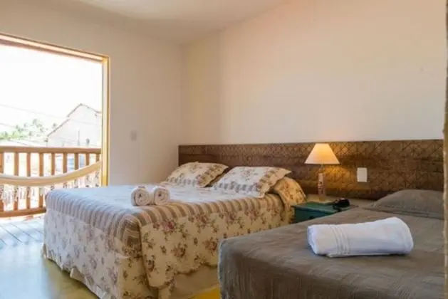 QUARTO QUADRUPLO COM VARANDA